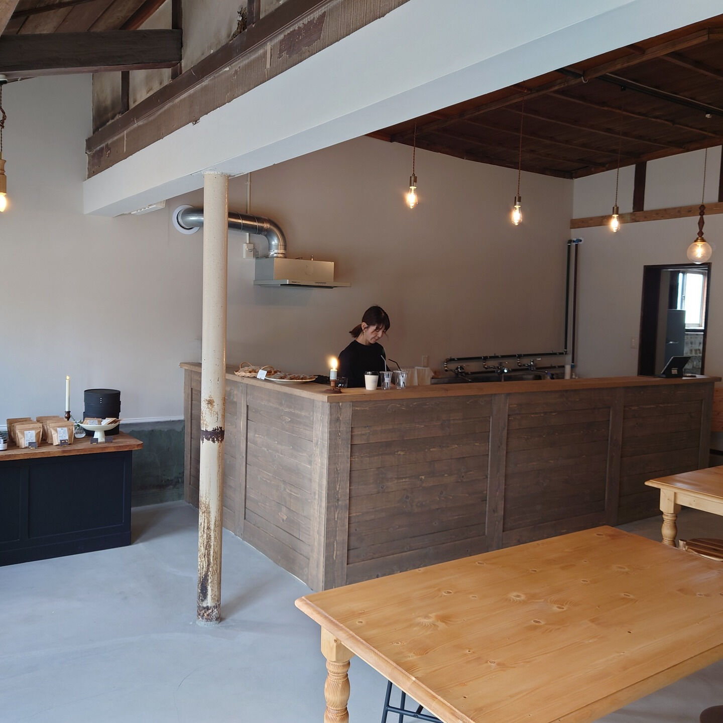 幕別町にある多目的カフェのリフォームを担当する機会を頂戴しま
